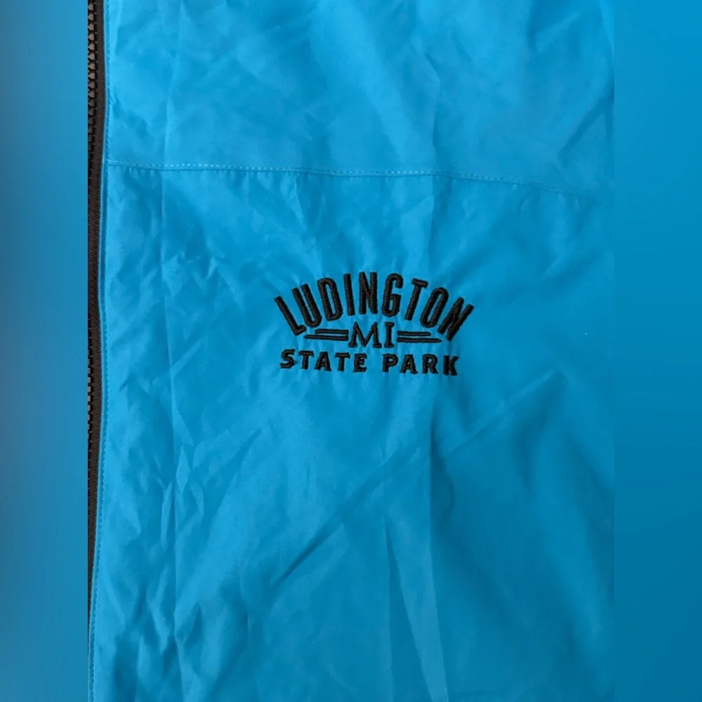 Ludington, Michigan State Park Blue Nylon Hooded Full Zip Jacket; Size XL - Picture 3 of 8